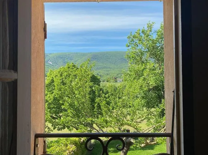 Domaine De La Bastidonne * Cereste