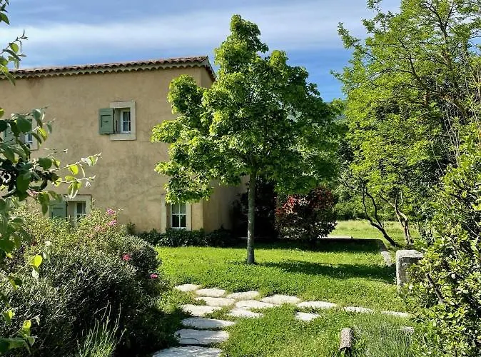 Domaine De La Bastidonne *